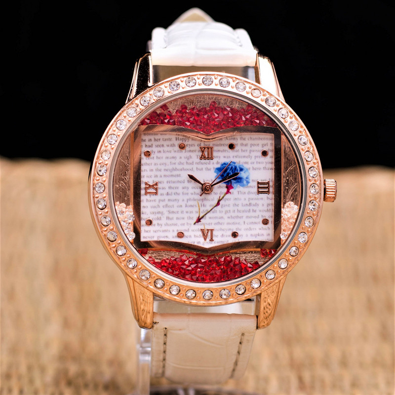 Дамски часовник Saneesi Book в Бяло