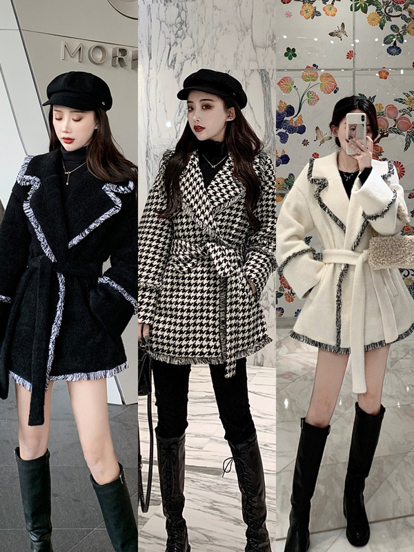 Stílusos női kabát széles modell, derekán övvel