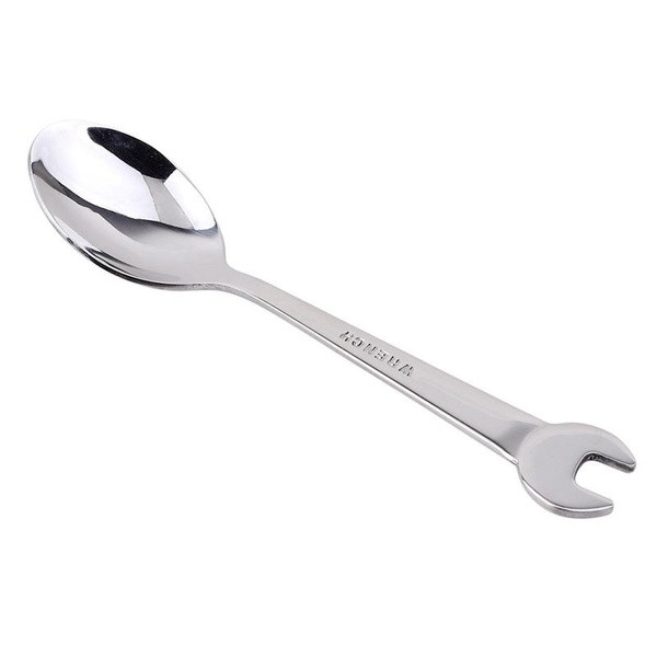 Kreatív készlet rozsdamentes acél kanállal és villával, csavarkulcs formájában