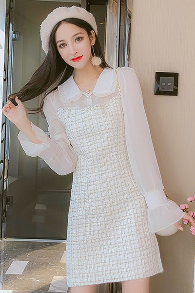 Elegantna ženska kratka haljina s dugim rukavima i kragnom od tila