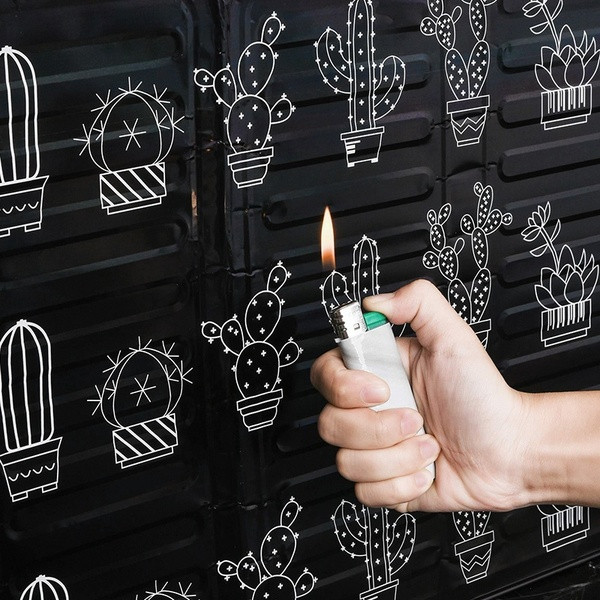 Termiškai izoliuotas apsauginis barjeras gaminant maistą su spalvotu raštu