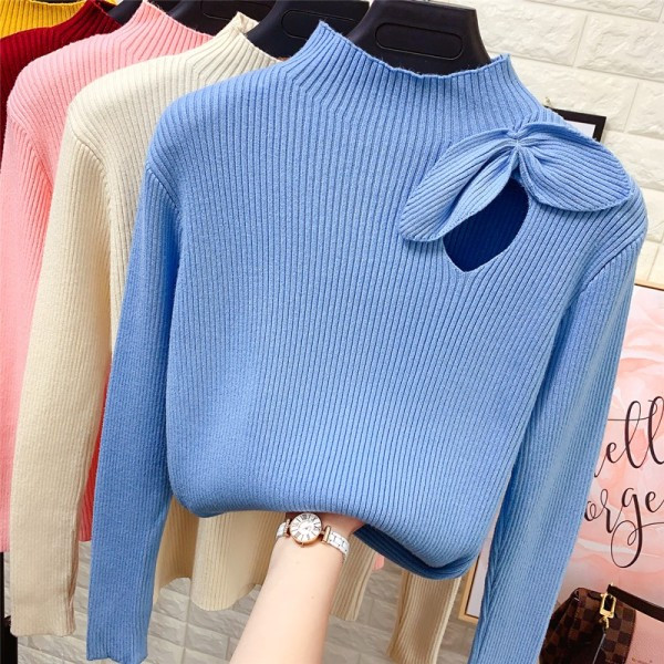 Új modell elasztikus női pulóver magas gallérral és szalaggal