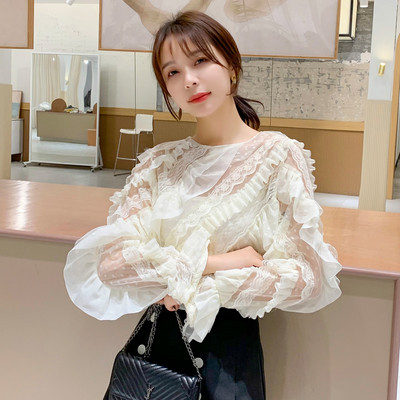 Stílusos női sifon ing ovális nyakkivágással és fürtökkel