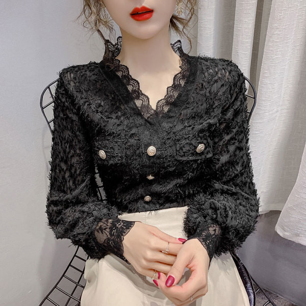 Elegáns női csipke ing gombokkal és puffos ujjakkal