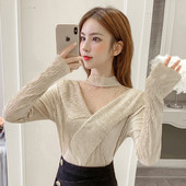 Modern női blúz félmagas gallérral és tüllvel