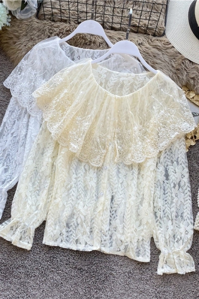 Γυναικείο δαντεωτό πουκάμισο  με στρογγυλή λαιμόκοψη και μακρύ μανίκι