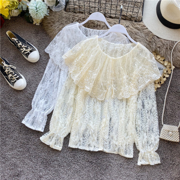 Γυναικείο δαντεωτό πουκάμισο  με στρογγυλή λαιμόκοψη και μακρύ μανίκι