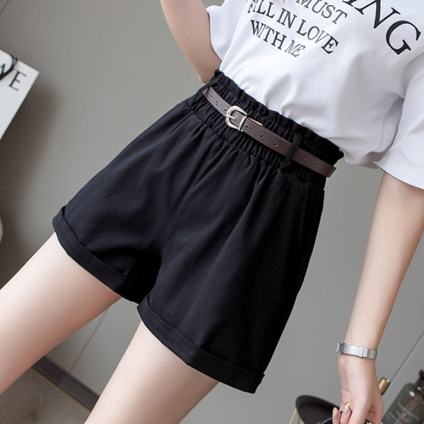 Alkalmi rövidnadrág magas elasztikus derékkal és övvel