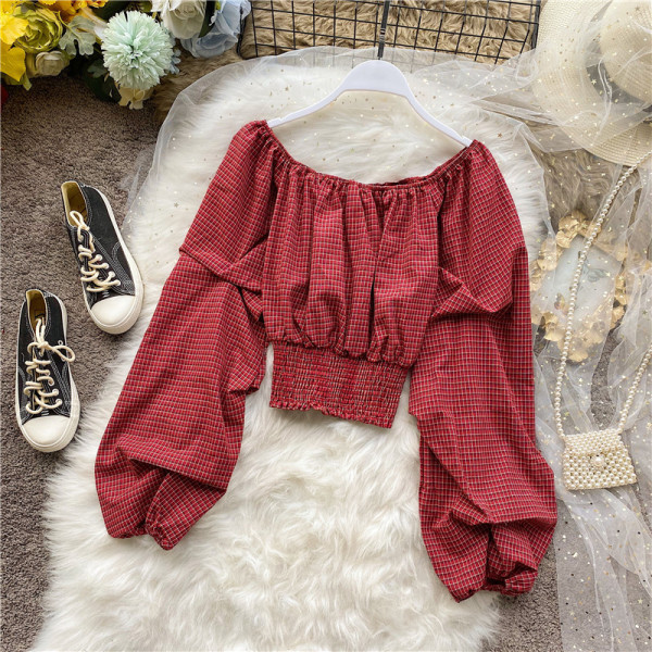 Modern női blúz kerek nyakkivágással és széles ujjakkal