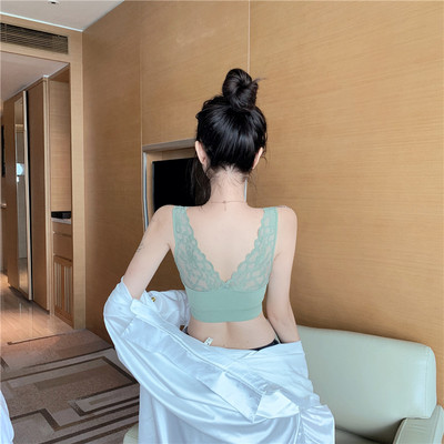 Modern csipke mellszobor béléssel