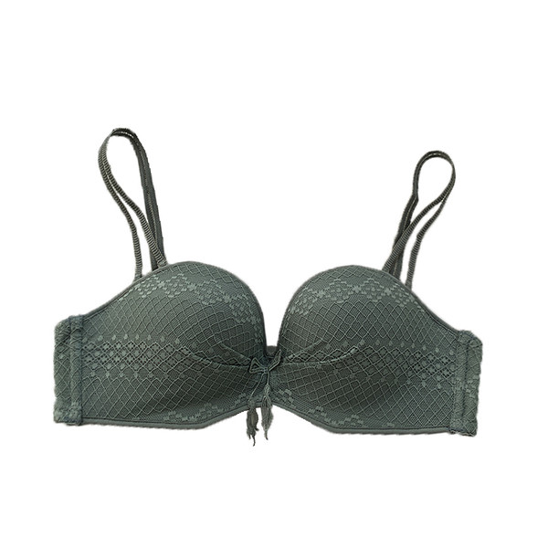 Új modell melltartó párnákkal és vékony pántokkal