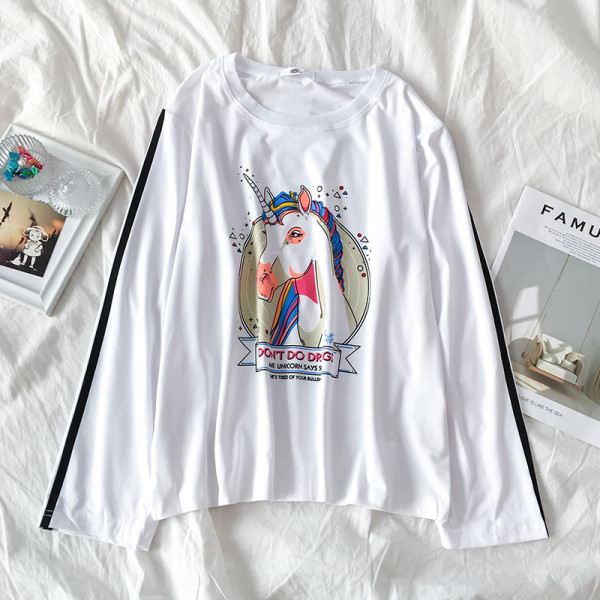 Καθημερινή  γυναικεία μπλούζα με στρογγυλή λαιμόκοψη και μακρύ μανίκι