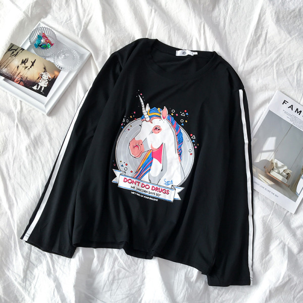 Καθημερινή  γυναικεία μπλούζα με στρογγυλή λαιμόκοψη και μακρύ μανίκι