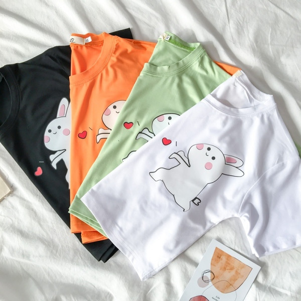 Σύντομη γυναικεία μπλούζα με κορδόνι και κοντό μανίκι