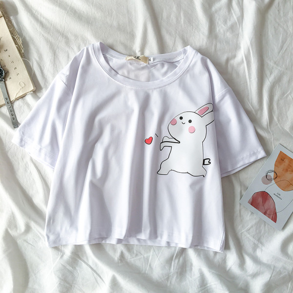 Σύντομη γυναικεία μπλούζα με κορδόνι και κοντό μανίκι