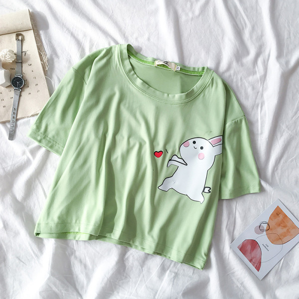 Σύντομη γυναικεία μπλούζα με κορδόνι και κοντό μανίκι