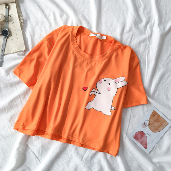 Σύντομη γυναικεία μπλούζα με κορδόνι και κοντό μανίκι