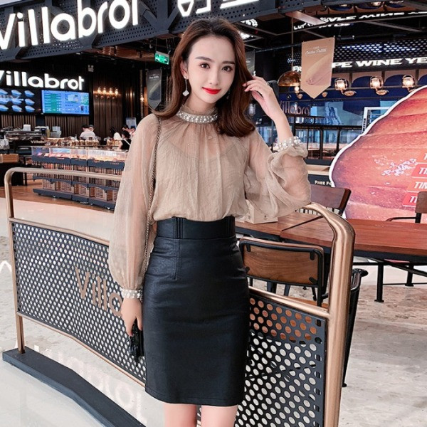 Modern tüll blúz félmagas gallérral és gyöngy díszítéssel