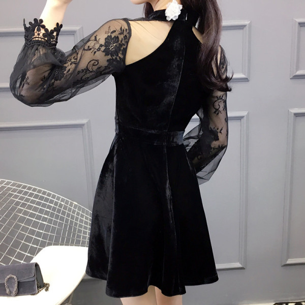 Moodne naiste kleidilõikeline sametist ja pitsist mudel