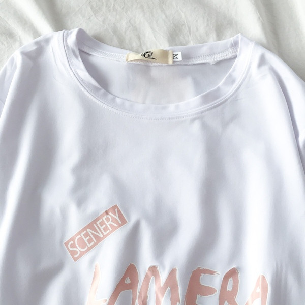 Καθημερινή γυναικεία μπλούζα με γράμματα και κοντό μανίκι