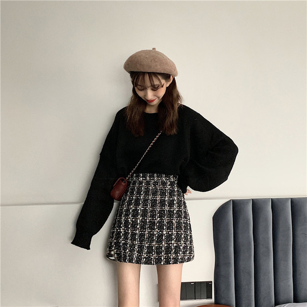 Moodne kõrge vöökohaga kahevärviline naiste ruuduline seelik