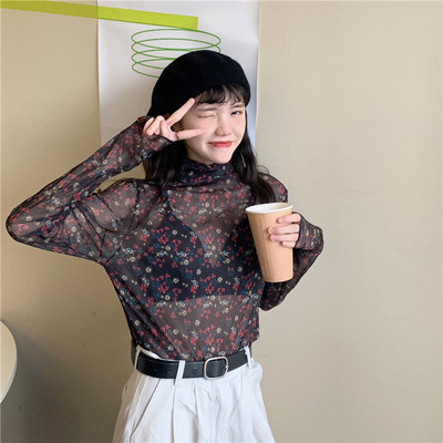 Kolmes värvitoonis moodne kõrge kraega naiste pluus