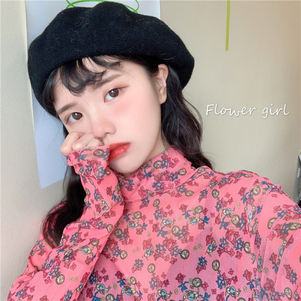 Kolmes värvitoonis moodne kõrge kraega naiste pluus