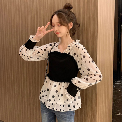 Moodne naiste täpiline pikkade varrukate ja spitsikaelusega pluus