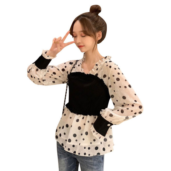 Moodne naiste täpiline pikkade varrukate ja spitsikaelusega pluus