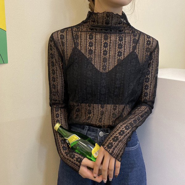 Női topikus blúz fekete színben, félmagas gallérral