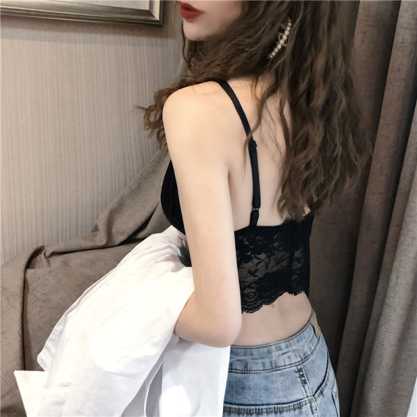 Hetkel mitmes värvitoonis pitsiga naiste rinnasärk