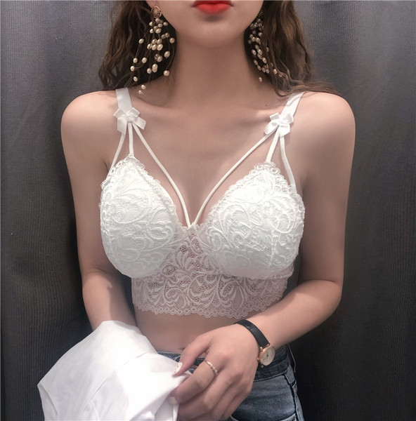 Naiste aktuaalne rinnahoidja õhukeste rihmadega erinevates värvides