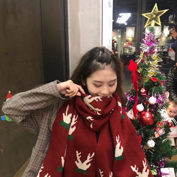 Aktuális női hosszú sál fehér és piros színben