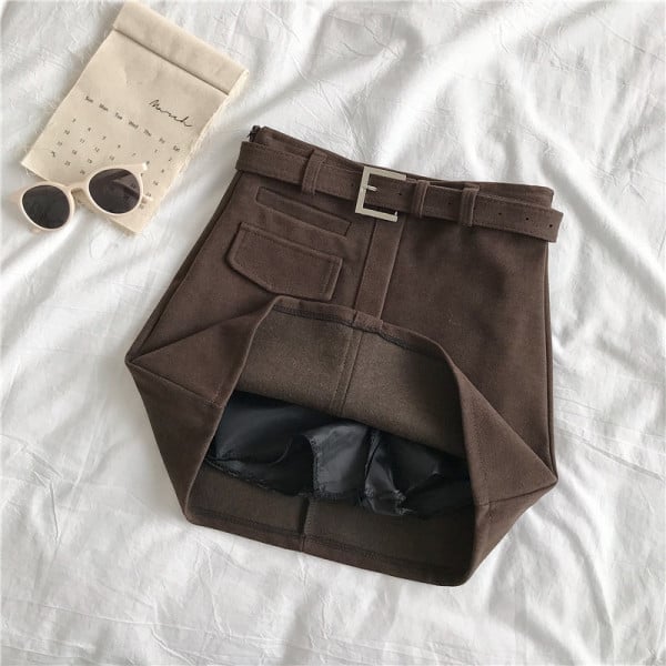 Naiste vabaaja seelik neljas värvitoonis koos vööga