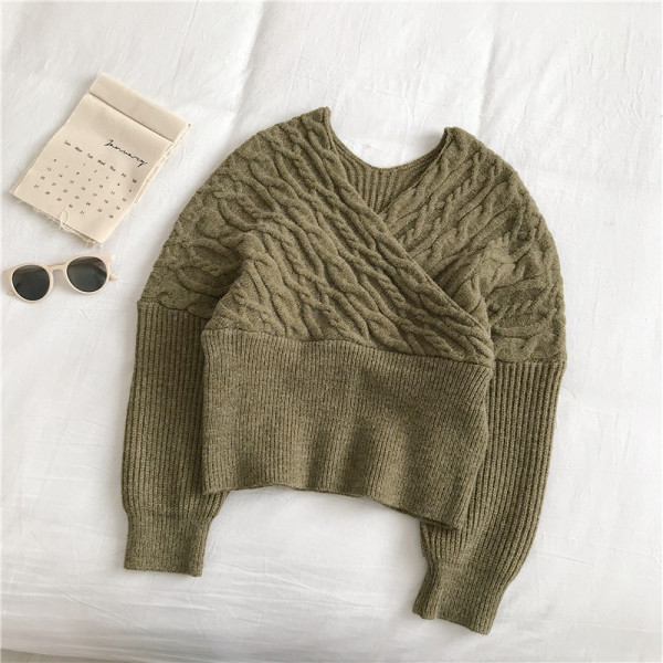 Modern női rövid pulóver három színben