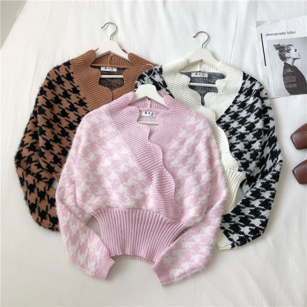 Καθημερινή  γυναικεία κοντή μπλούζα με λαιμόκοψη