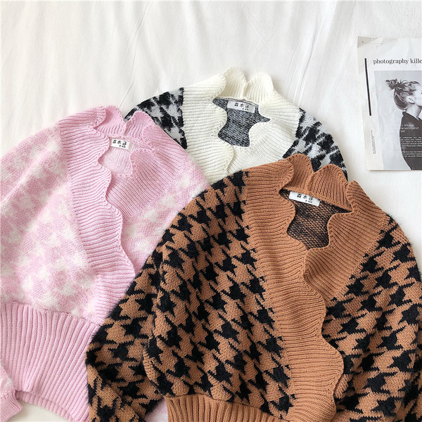 Καθημερινή  γυναικεία κοντή μπλούζα με λαιμόκοψη