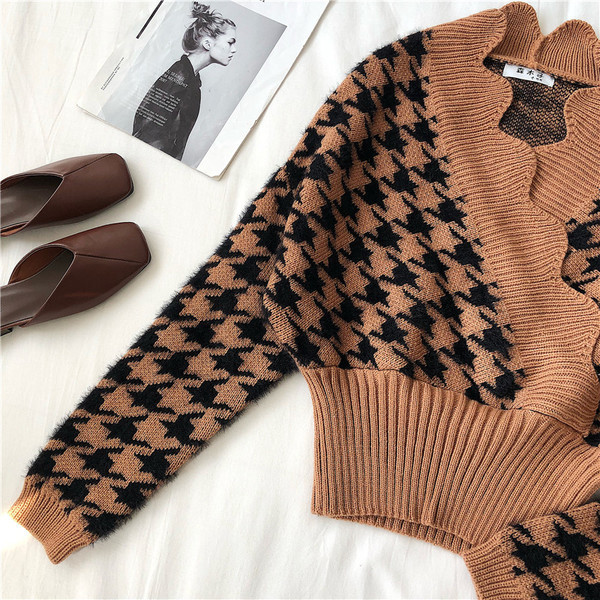 Καθημερινή  γυναικεία κοντή μπλούζα με λαιμόκοψη