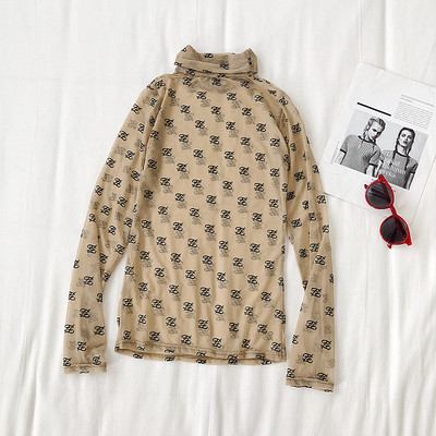 Γυναικεία μπλούζα σε τρία χρώματα με ψηλό γιακά