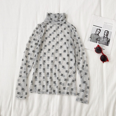 Γυναικεία μπλούζα σε τρία χρώματα με ψηλό γιακά