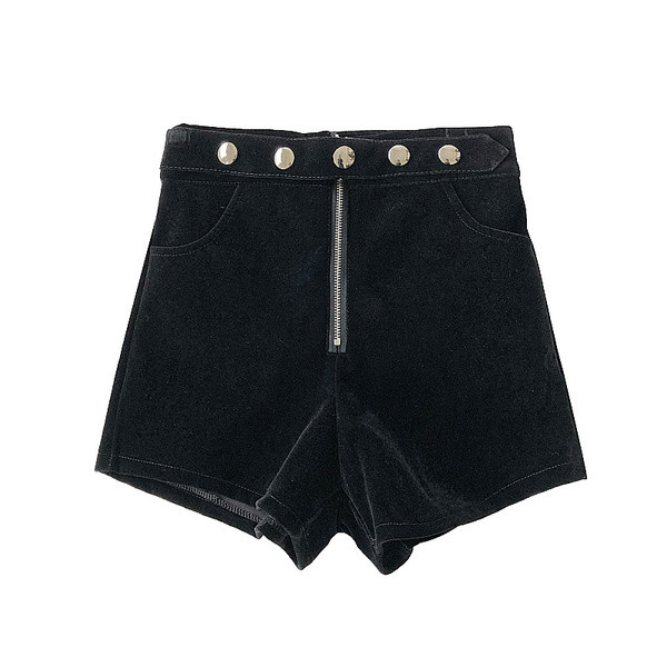 Női aktuális rövidnadrág fekete színben