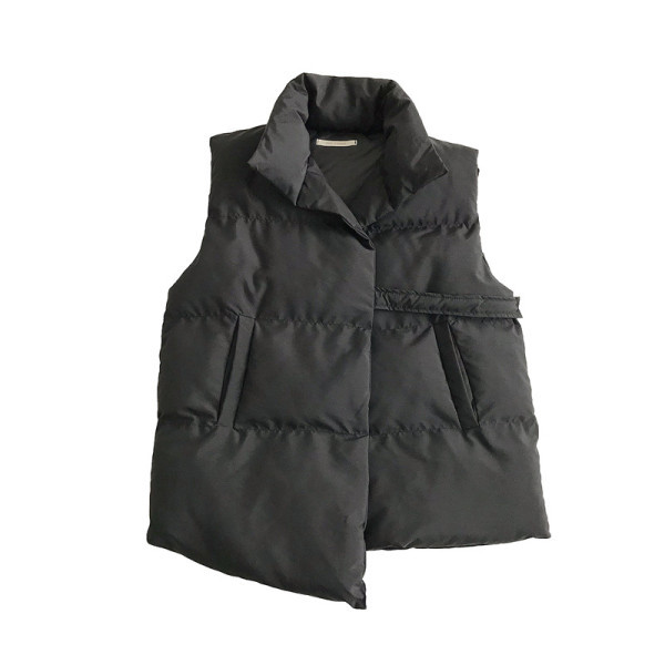 Naiste moodne kolmevärviline taskutega vest