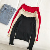 Μοντέρνα γυναικεία μπλούζα σε μαύρο κόκκινο και μπεζ χρώμα