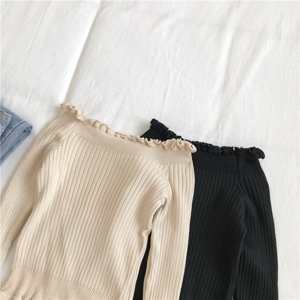 Μοντέρνα γυναικεία μπλούζα σε μαύρο κόκκινο και μπεζ χρώμα