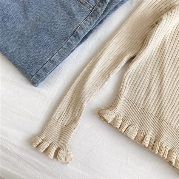 Μοντέρνα γυναικεία μπλούζα σε μαύρο κόκκινο και μπεζ χρώμα