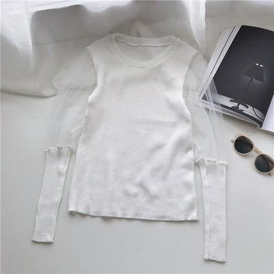 Stílusos női blúz barna, fekete és fehér színben, ovális nyakkivágással