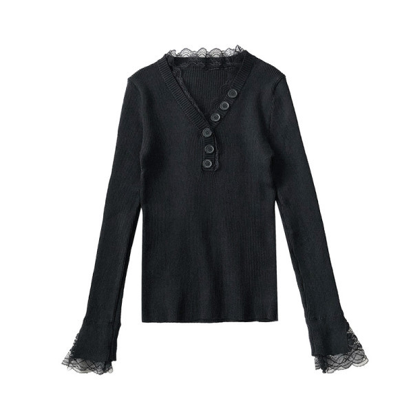 Naiste aktuaalne pluus kolmes värvitoonis nööpide ja pitsiga