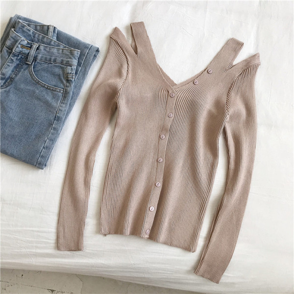 Naiste liibuv pluus, spits kaelusega ja nööpidega