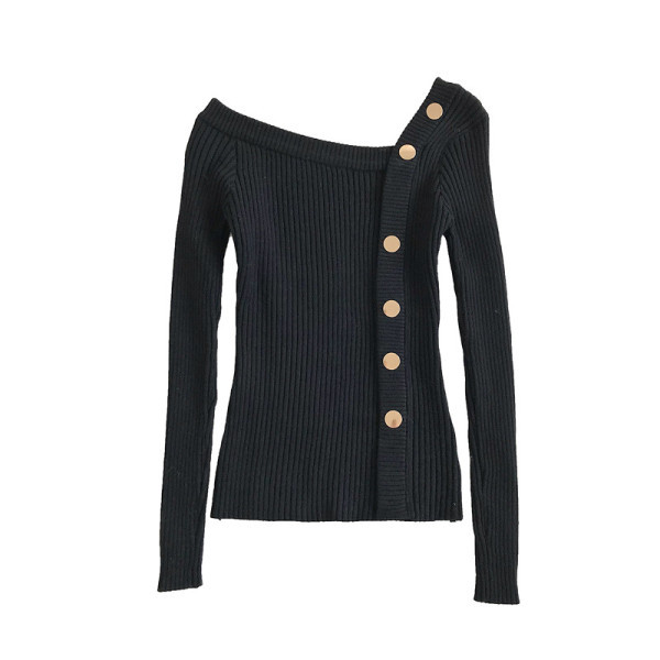 Női blúzos modell gombokkal