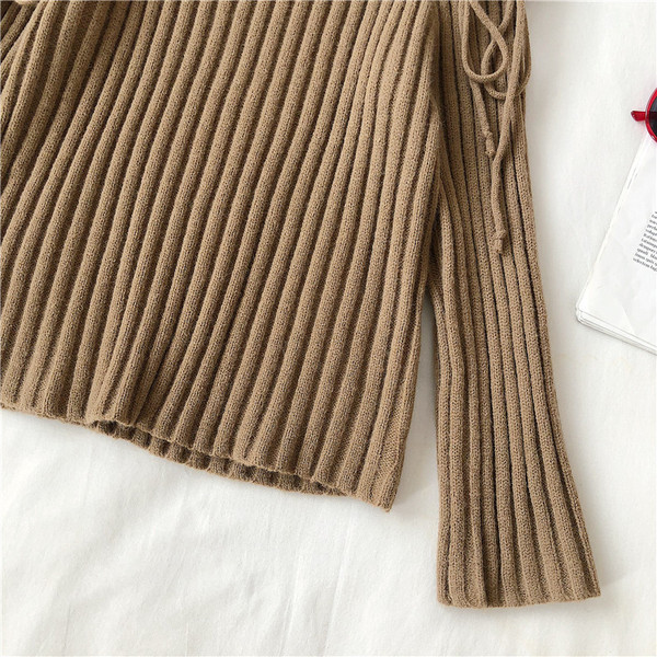 Naiste moodne kolme värvi lipsudega pluus